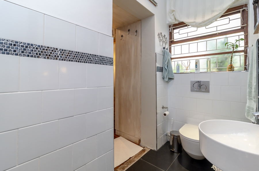 To Let 1 Bedroom Property for Rent in Vredehoek Western Cape